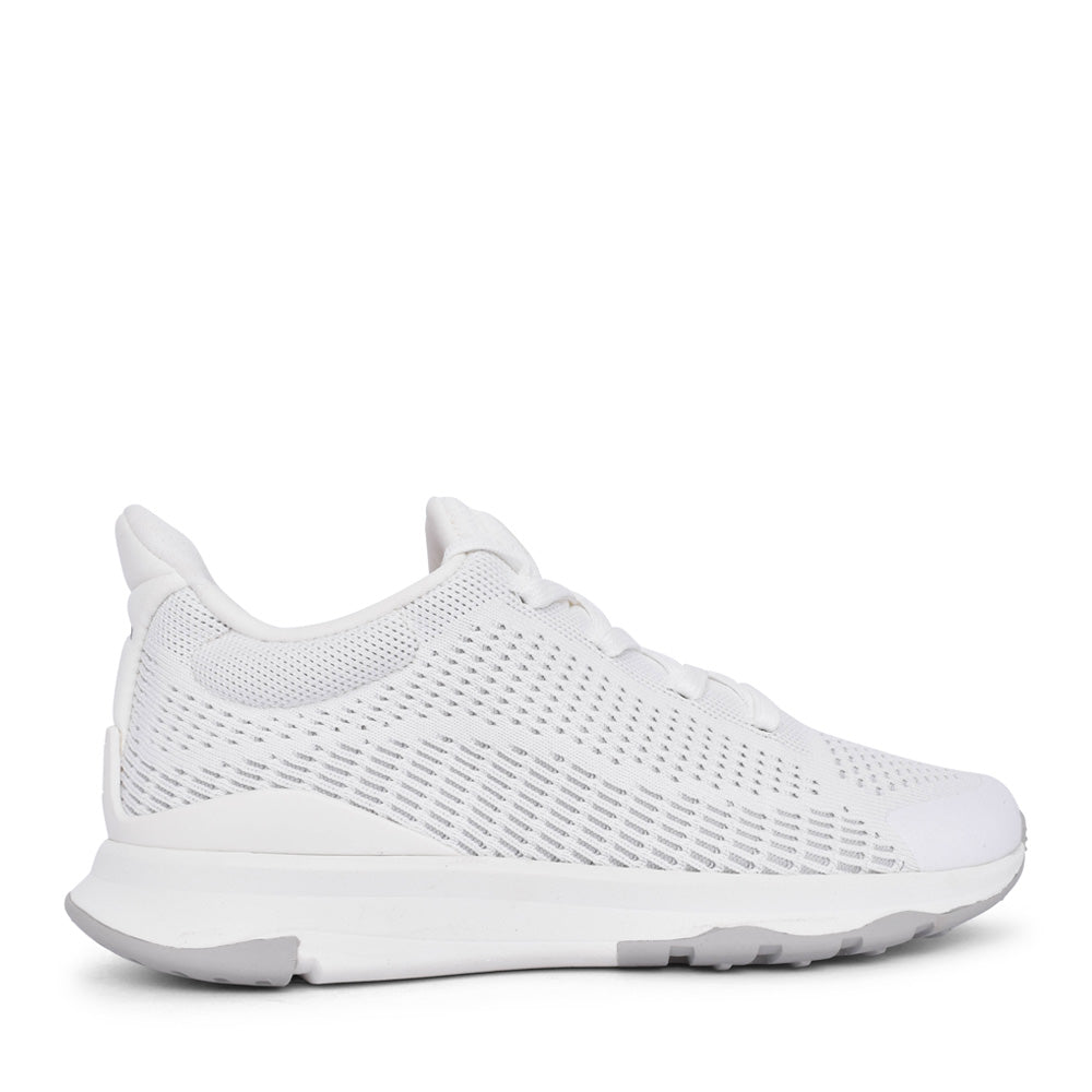 Ladies Gb7-646 Vitamin Laced Trainer In White