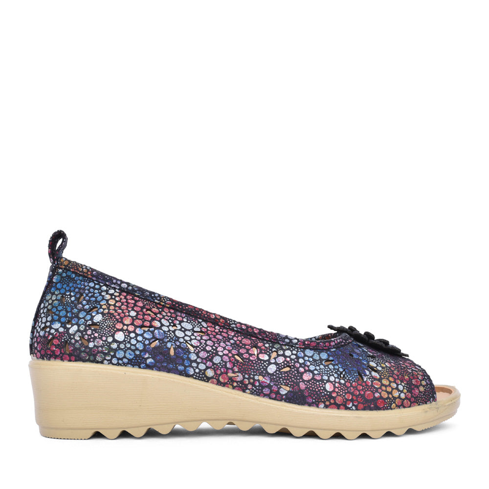 Ladies Shirley Wedge Shoe In Navy