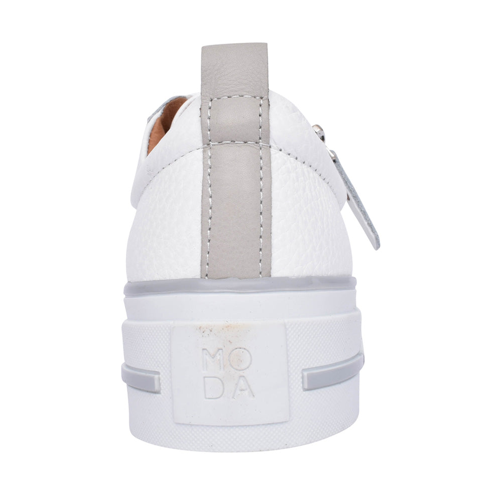 Ladies Filician Laced Trainer In White