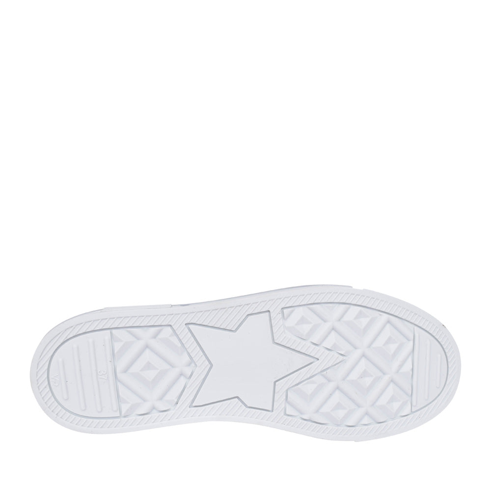Ladies Filician Laced Trainer In White