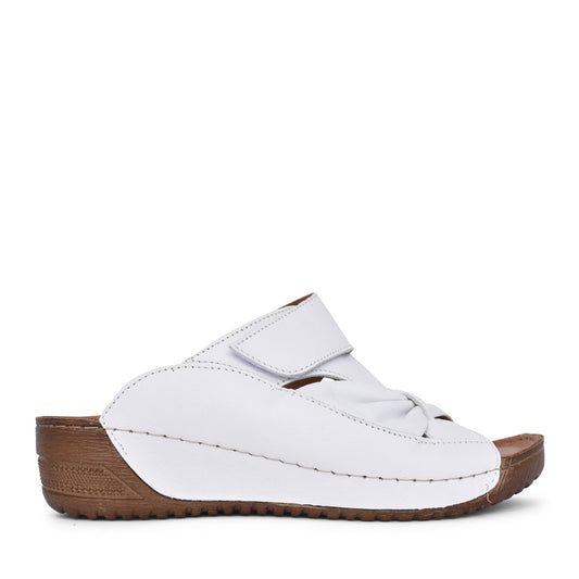 Ladies Lexi A6621 Bow Mule In White