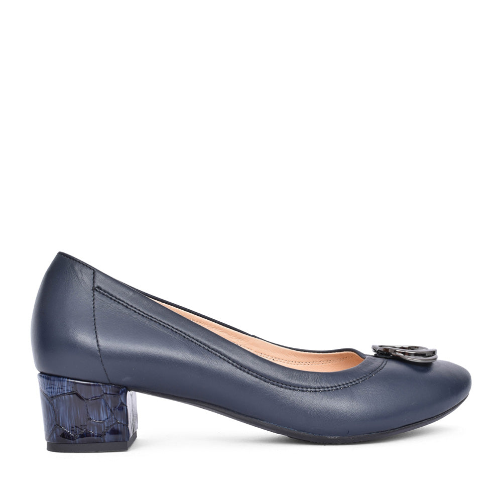 Ladies 6415 H-fit Low Heel Court Shoe In Navy