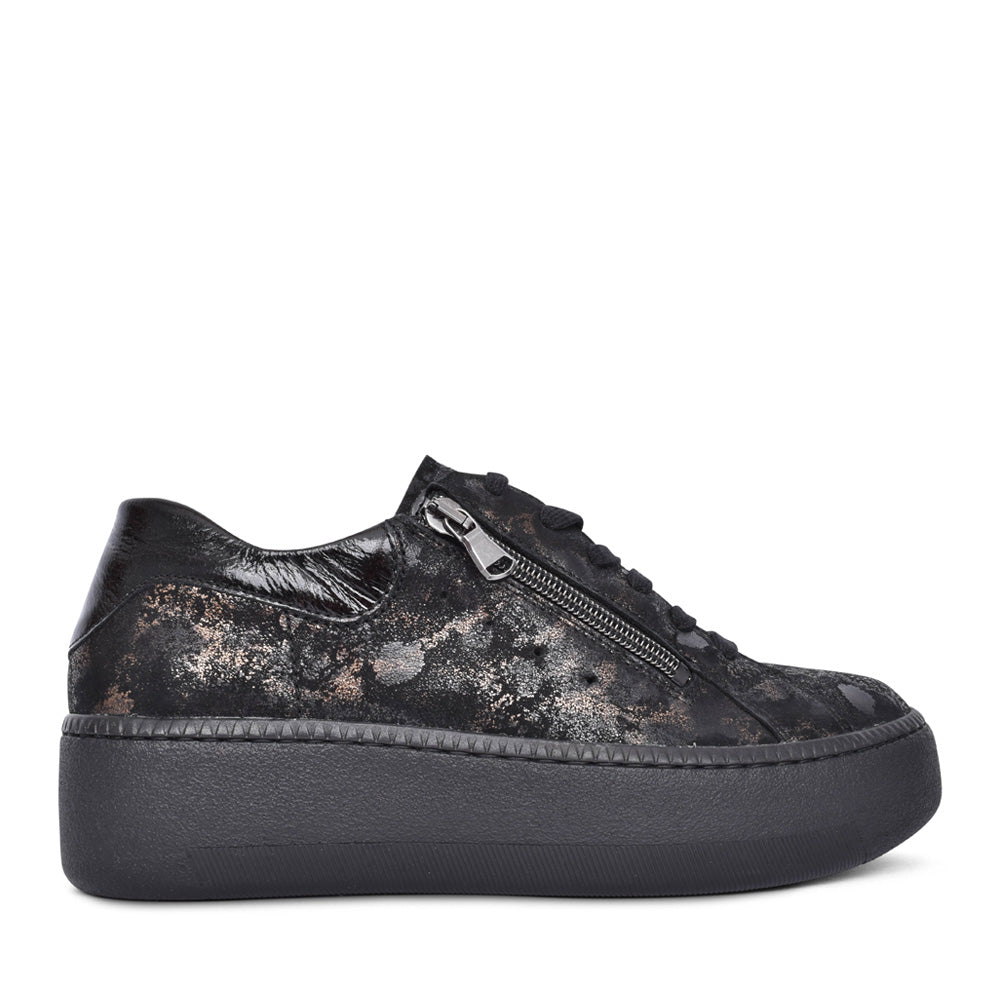 Ladies 733001 H-nicky Laced Trainer In Animal