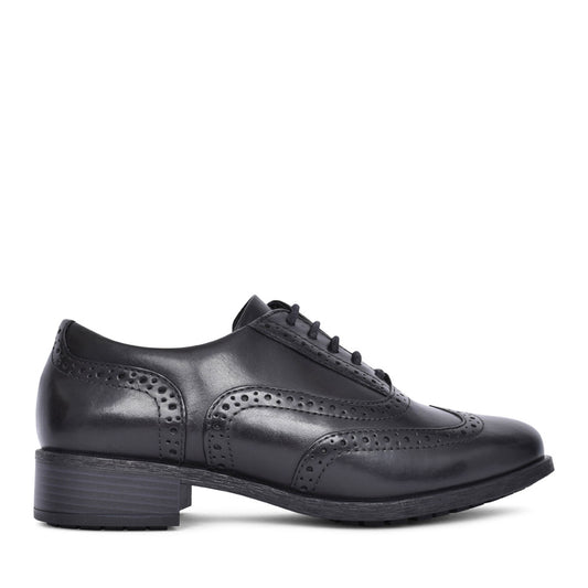 Ladies Havisham Oak Leather D-fit Laced Brogue In Black