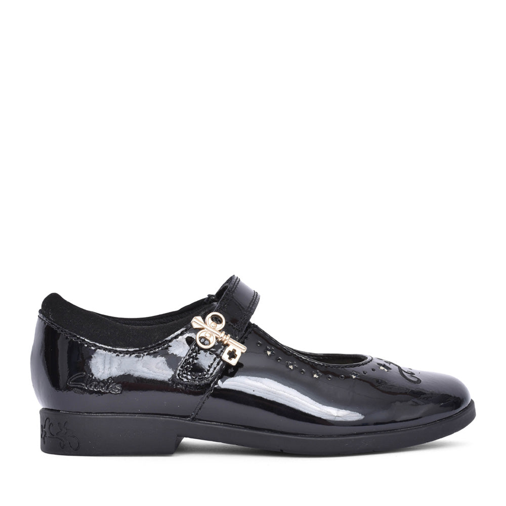 Girls Lock Magic K Black Patent Velcro Shoe In Kids F Fit