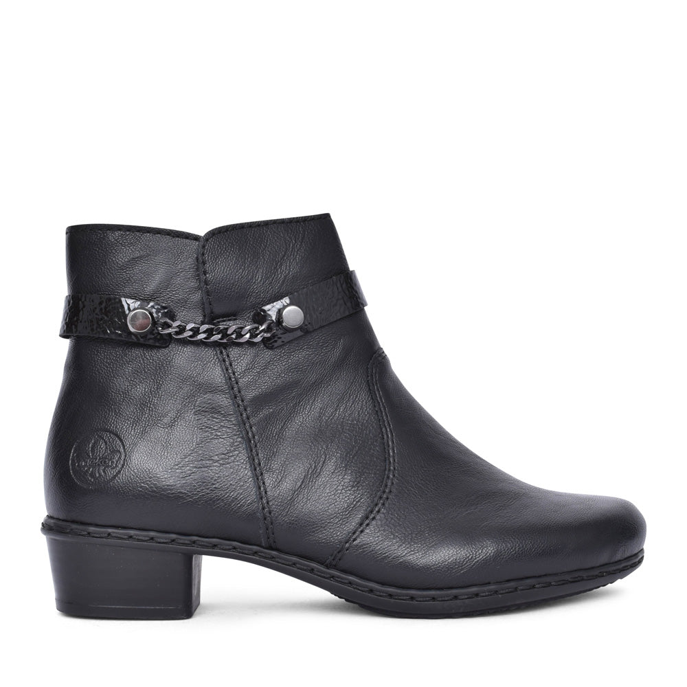 Ladies Y0783 Ankle Boot In Black