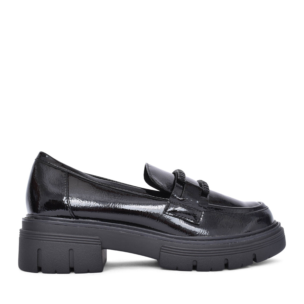 Ladies 2-24710 Loafer In Blk Patent
