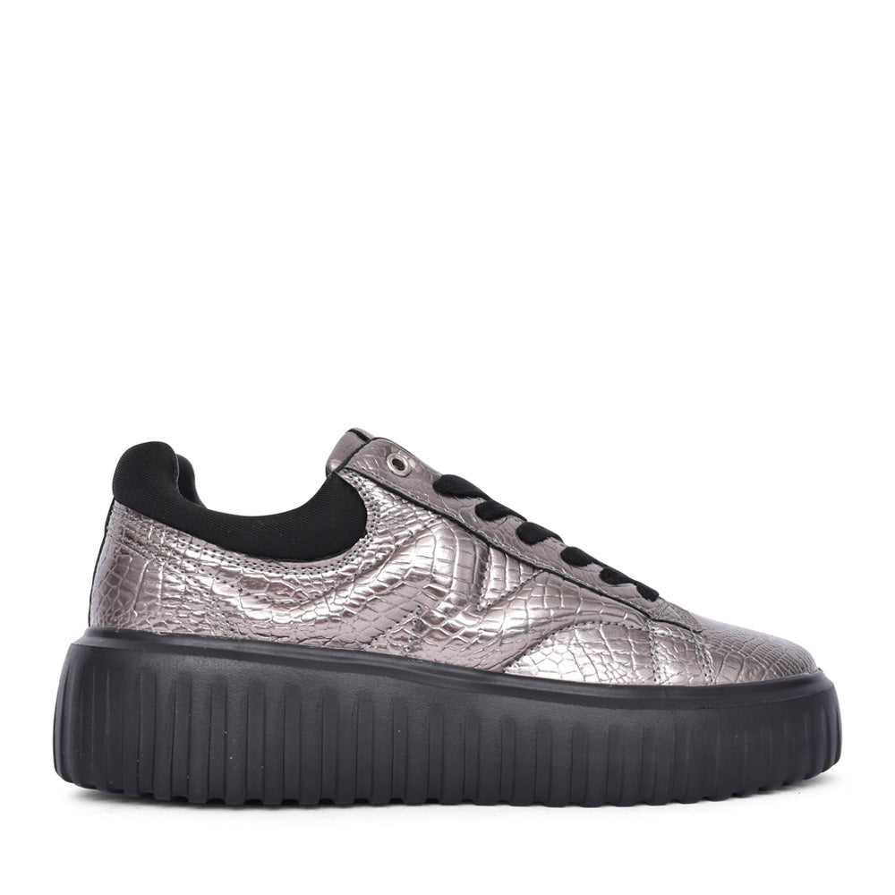 Ladies Racing In The Street Platform Trainer In Metallic 