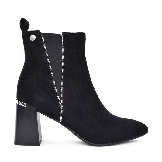 Ladies 85746 Ankle Boot In Black