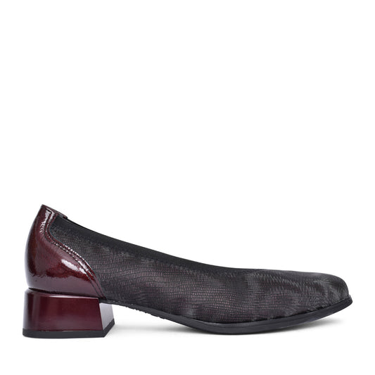 Ladies 10112 Low Heel Court Shoe In Burgandy