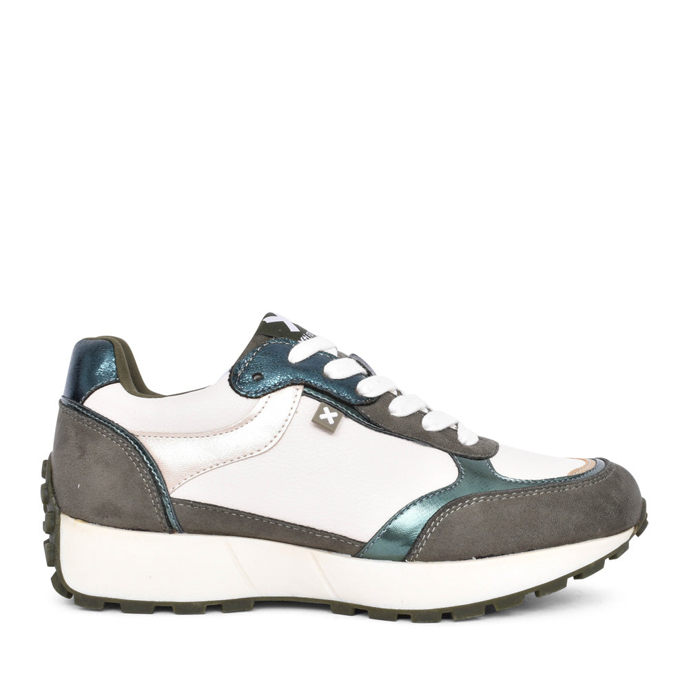 Ladies 142970 Laced Trainer In Khaki