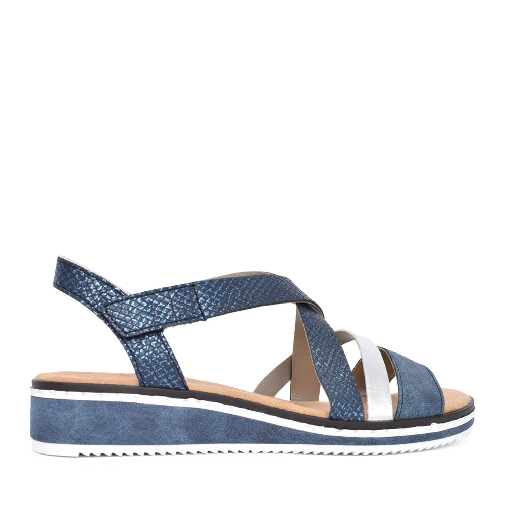 Ladies V3663 Low Heel Sandal In Blue