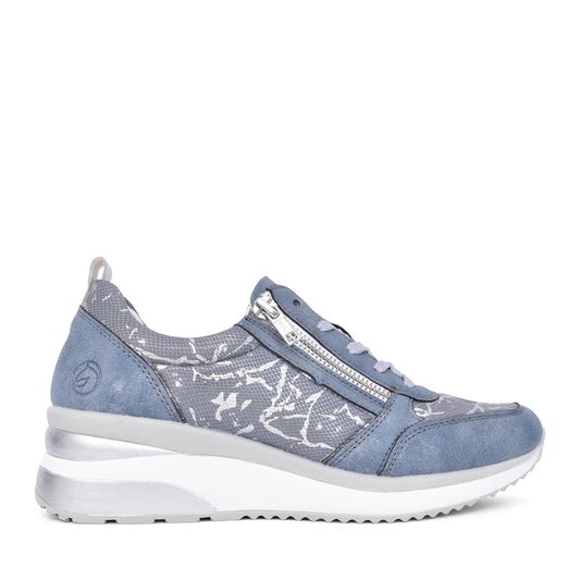 Ladies D2401 Laced Wedge Trainer In Light Blue