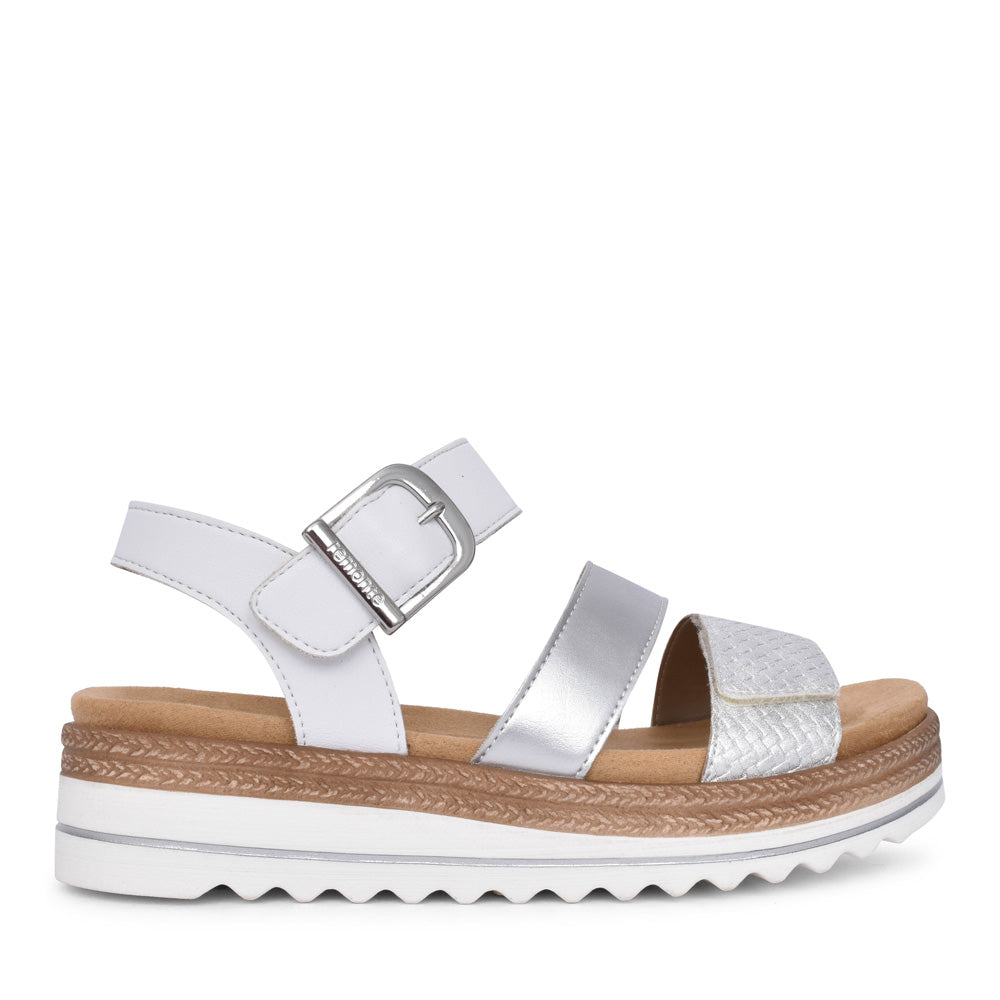 Ladies D0q55 Velcro Sandal In Silver