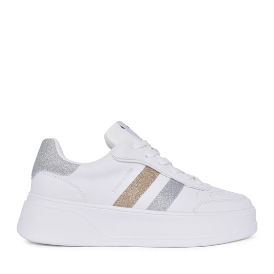 Ladies 120153 Laced Trainer In Gold