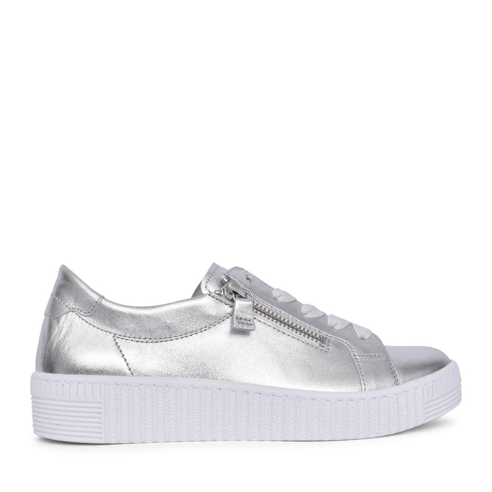 Ladies 63.334 Wisdom Laced Trainer In Silver