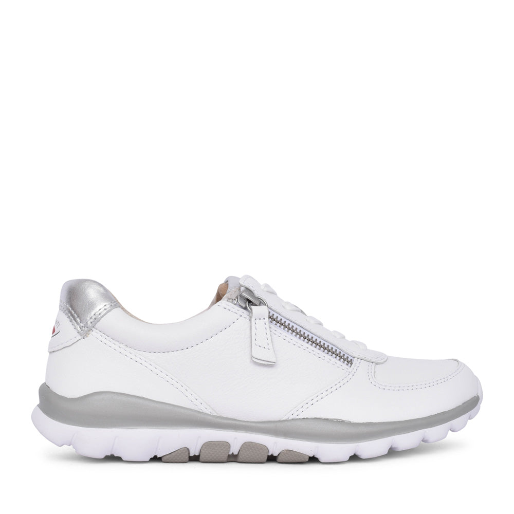Ladies 66.968 Fantastic Laced Trainer In White