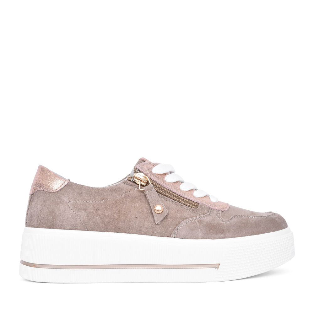 Ladies Corato Platform Trainer In Taupe