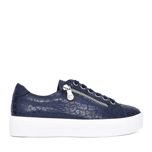 Ladies Charm Dlb009 Laced Trainer In Navy
