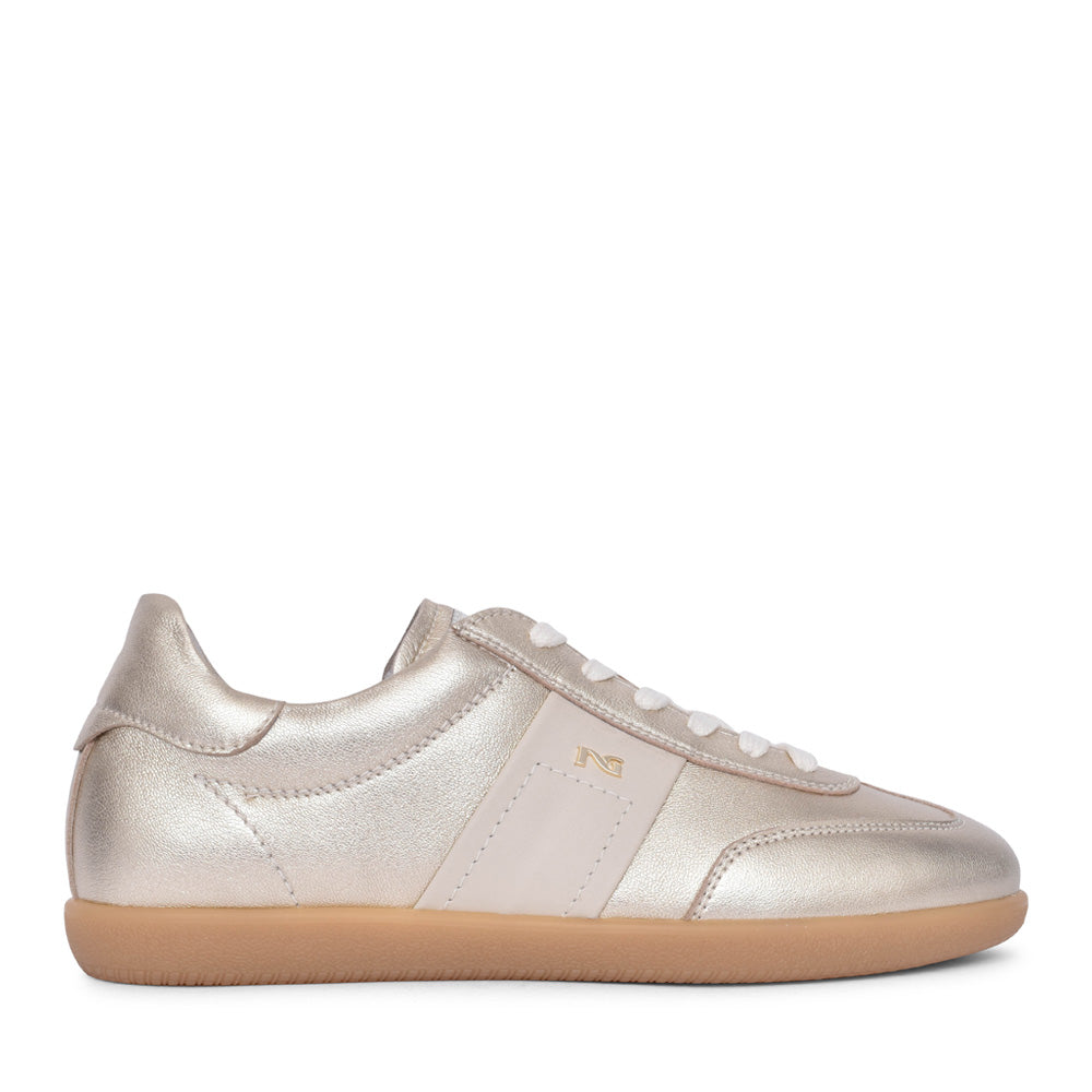 Ladies E512850d Laced Trainer In Gold