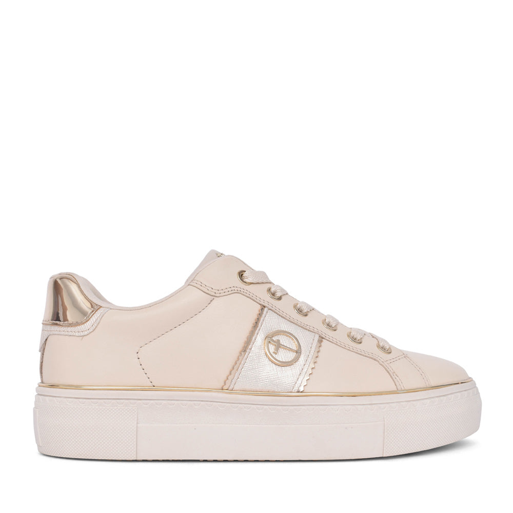 Ladies 1-23724 Laced Trainer In Ivory