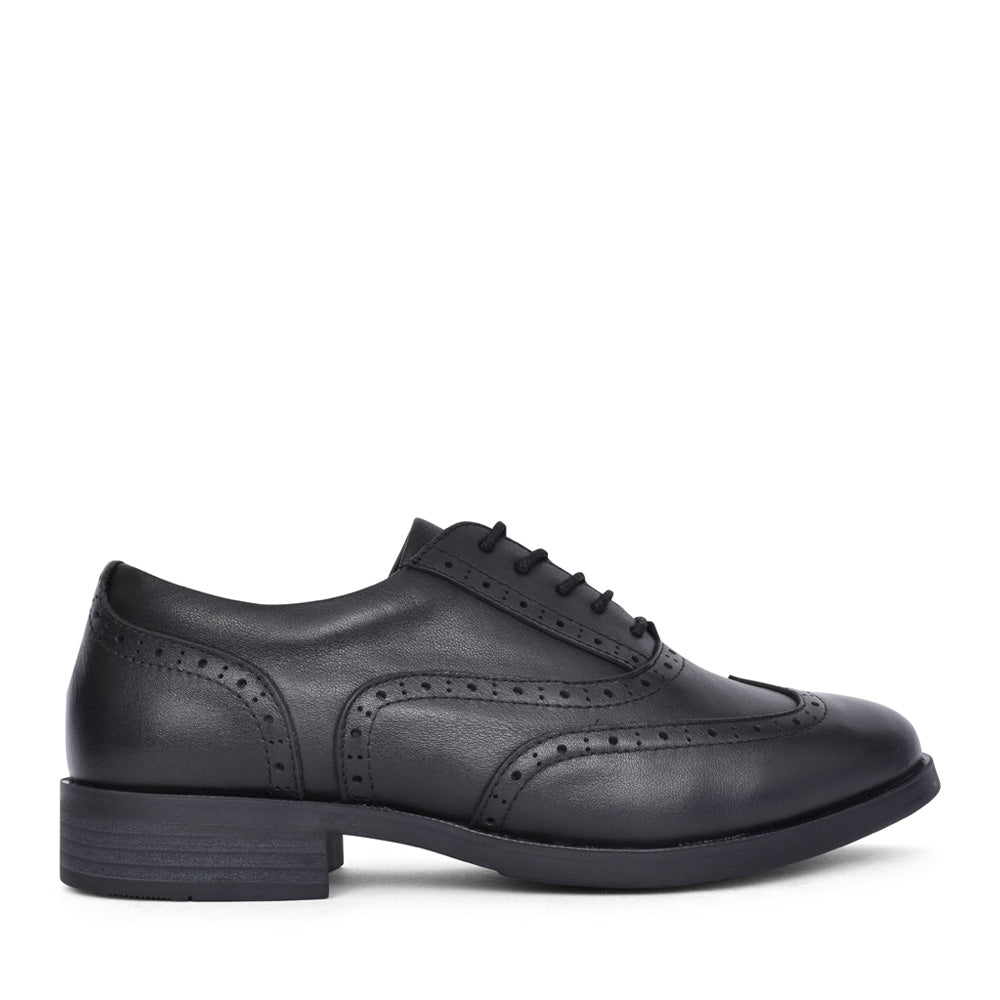 Girls Swarthmore Laced Brogue In Black