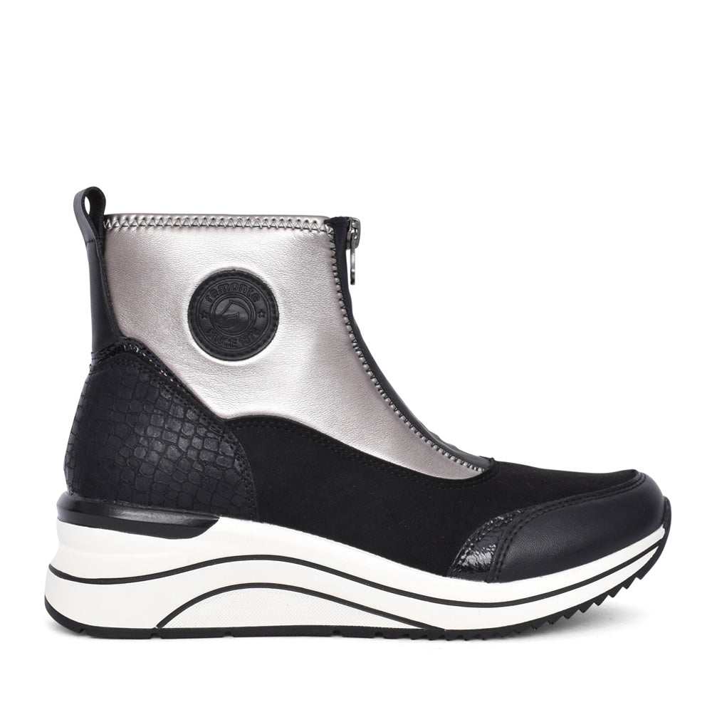Ladies D0t78 Ankle Boot In Black Multi