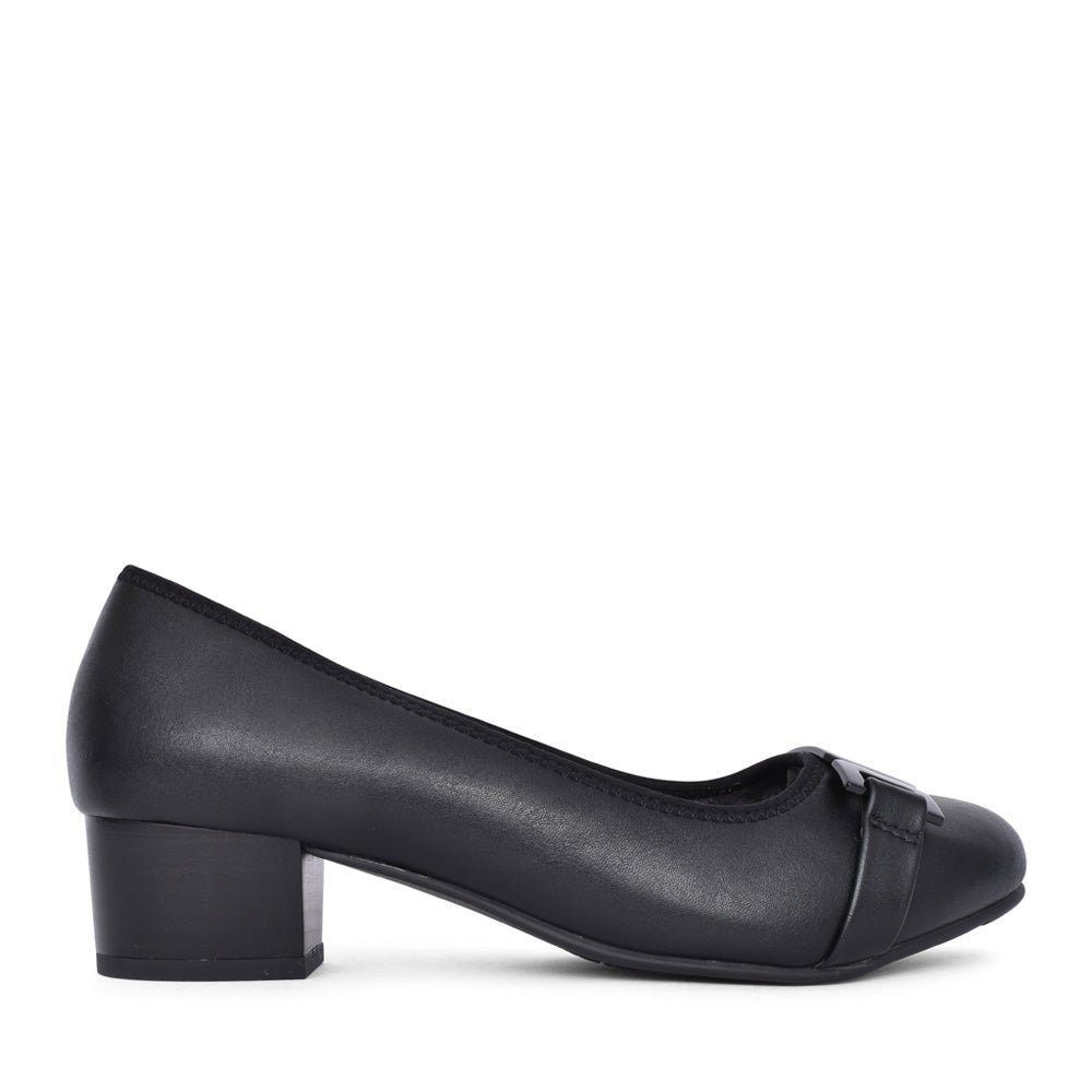 Ladies 8-22368 Low Heel Court Shoe In Black