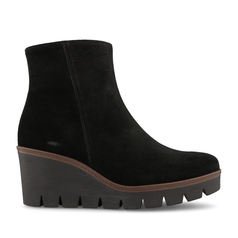 Ladies 74.780 Utopia Wedge Ankle Boot In Black