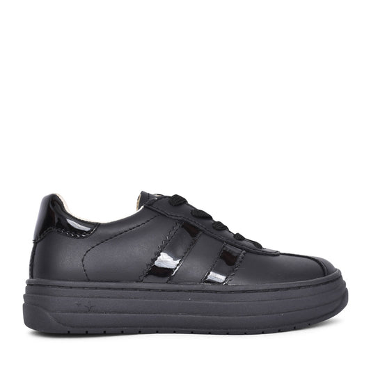 Girls 8933055 Ollie Laced Trainer In Black