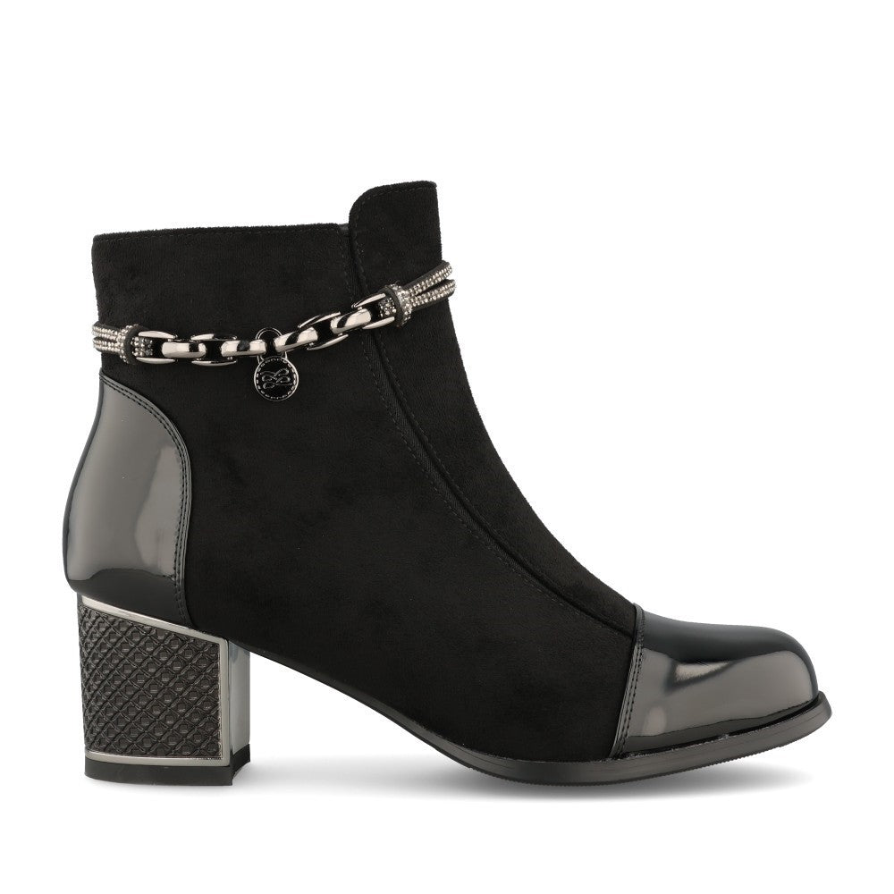 Ladies 1903 Block Heel Ankle Boot In Black