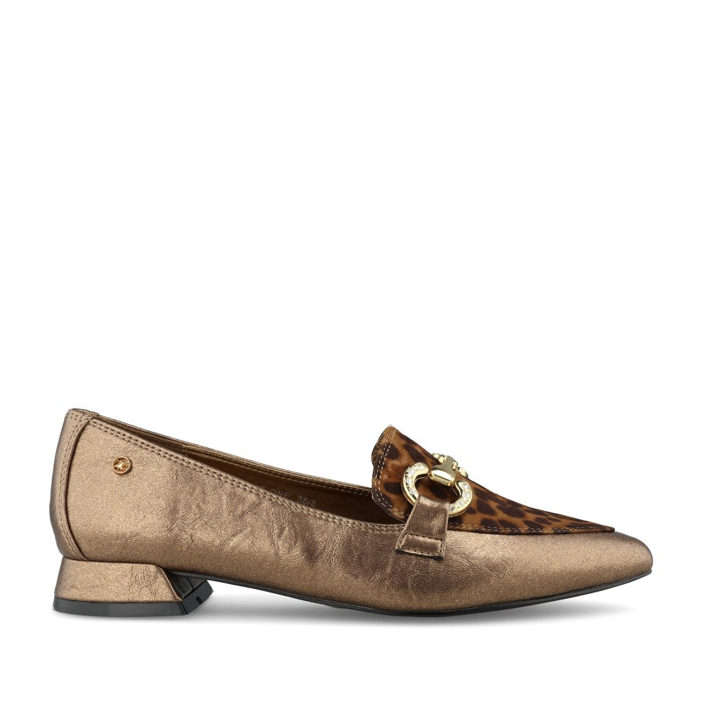 Ladies Dalat Slip-on Shoe In Gold