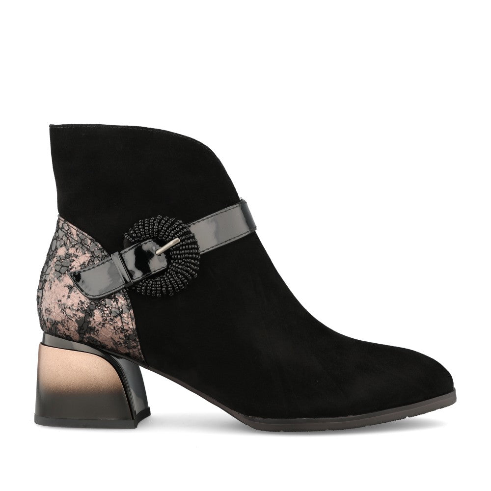 Ladies C3849 Ankle Boot In Black