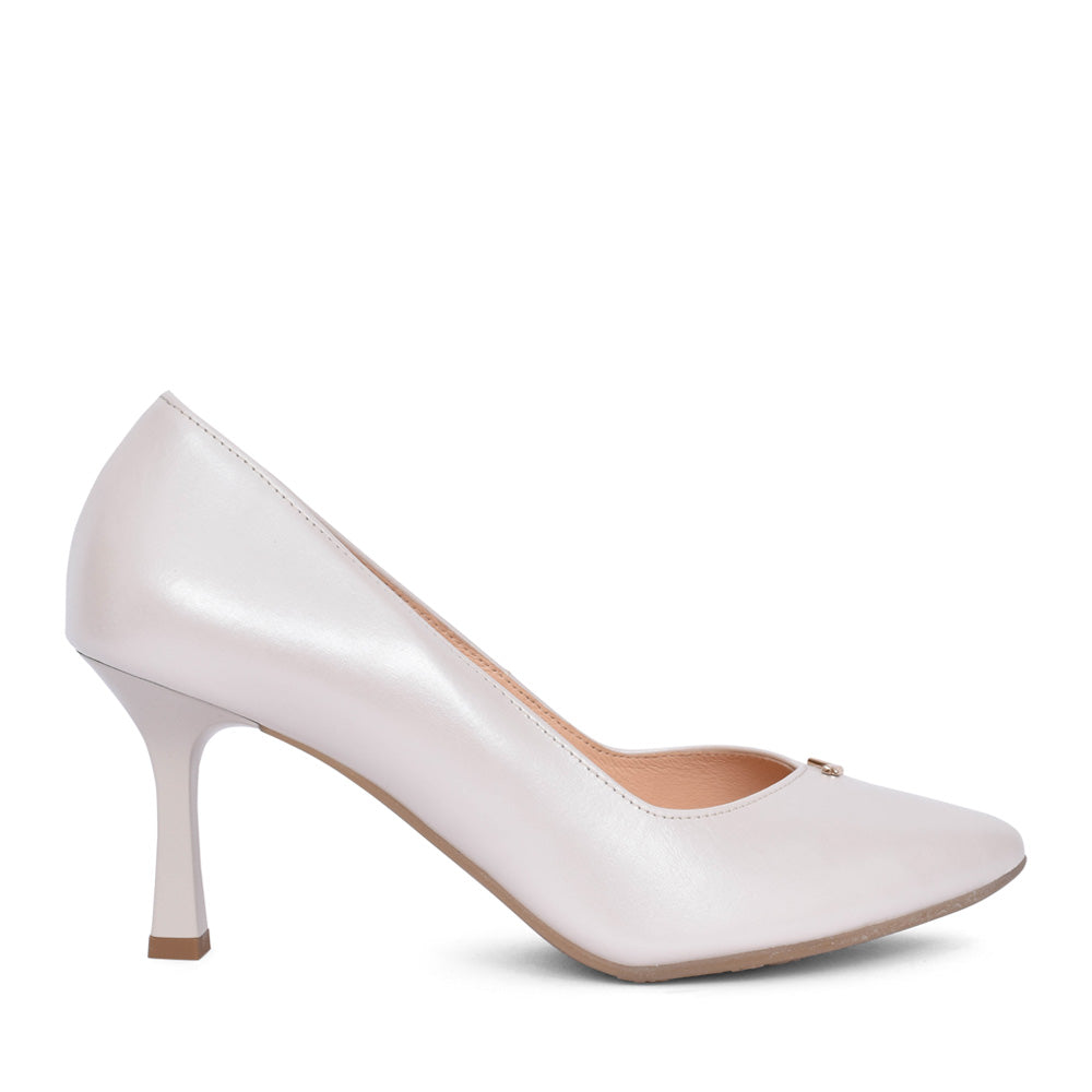 Ladies Leather 6543 Medium Heel Court Shoe In Pearl