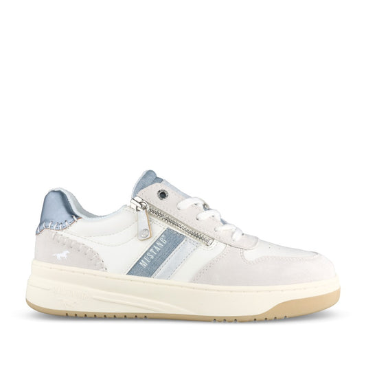 Ladies  263003 Laced Trainer In White
