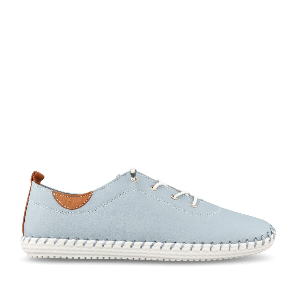 Ladies St Ives Fle030 Laced Plimsoll In Light Blue