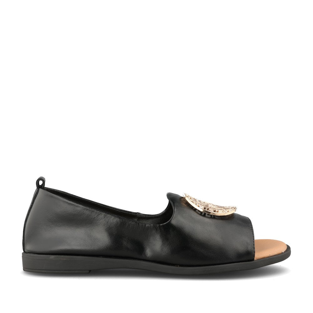 Ladies Aqtan Shoe In Black