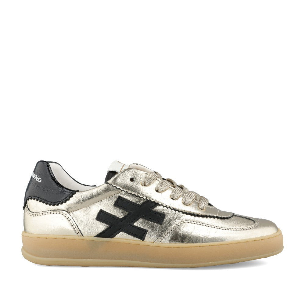 Ladies A032 5843 Iconic Ii Laced Trainer In Platino
