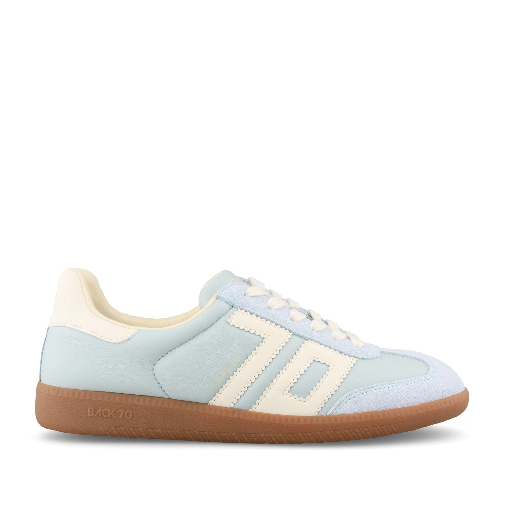 Ladies Cloud D26-01 Laced Trainer In Sky Blue