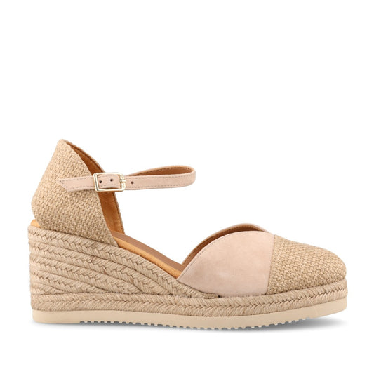Ladies Cech Wedge Shoe In Beige
