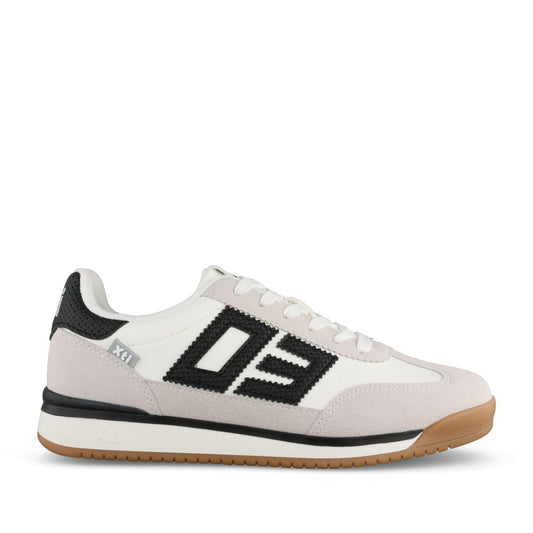 Ladies 145018 Laced Trainer In White