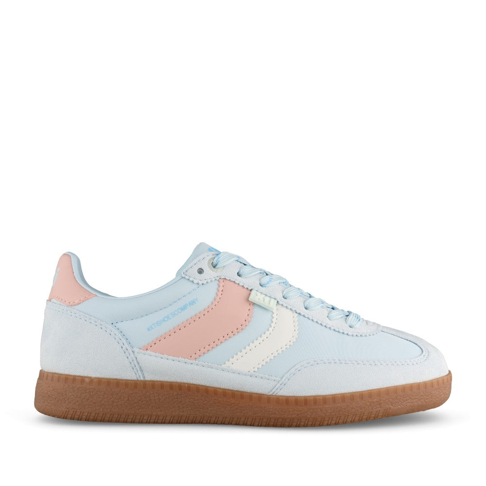 Ladies 145052 Laced Trainer In Denim