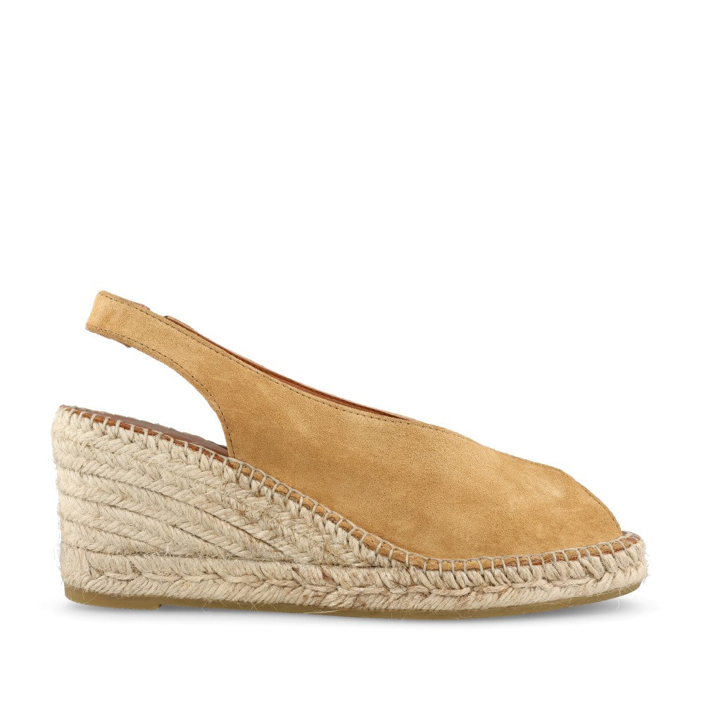 Ladies 2127 Wedge Sandal In Camel