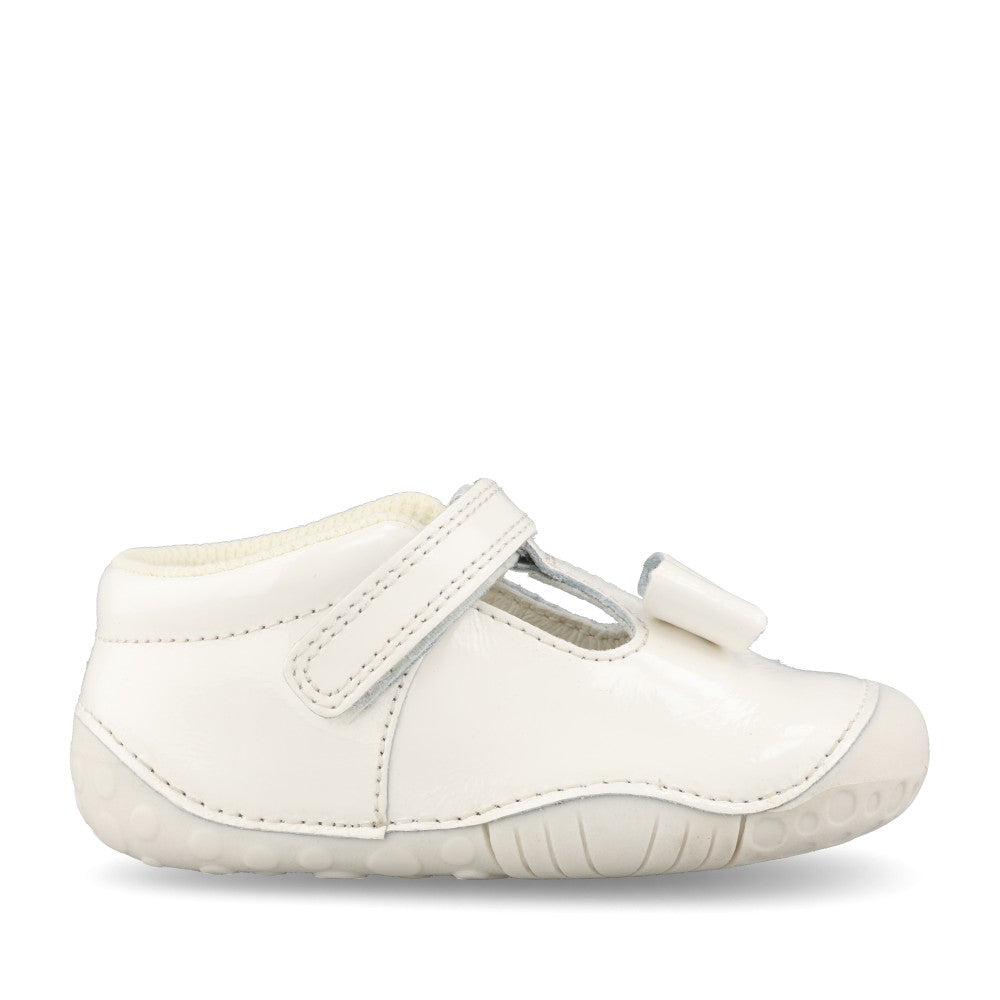 Girls Wiggle White Patent T-bar Shoe In Kids F Fit